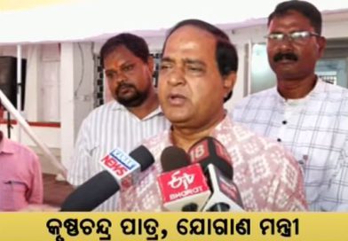 ଠକୁଛନ୍ତି ସୁନା ଦୋକାନୀ