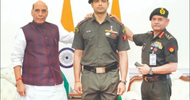 ଅଲିମ୍ପିକ୍ସ ଦୁଇ ପଦକ ବିଜେତା ତଥା ଦେଶର ତାରକା ଜାଭ୍ଲିନ୍ ଫିଙ୍ଗାଳି ନୀରଜ ଚୋପ୍ରାଙ୍କୁ ଭାରତୀୟ ସେନାର ଲେଫ୍ଟନାଣ୍ଟ୍ କର୍ଣ୍ଣେଲ ନିଯୁକ୍ତି ଅଲିମ୍ପିକ୍ସ ଦୁଇ ପଦକ ବିଜେତା ତଥା ଦେଶର ତାରକା ଜାଭ୍ଲିନ୍ ଫିଙ୍ଗାଳି ନୀରଜ ଚୋପ୍ରାଙ୍କୁ ଭାରତୀୟ ସେନାର ଲେଫ୍ଟନାଣ୍ଟ୍ କର୍ଣ୍ଣେଲ ନିଯୁକ୍ତି