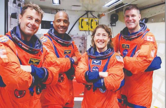 ୫୩ ବର୍ଷ ପରେ ନାସାର ମାନବ ମିସନ ଆର୍ଟେମିସ୍-୨ ଚନ୍ଦ୍ରକୁ ମଣିଷ ପଠାଇବାରେ ନାସାର ସଫଳତା ୫୩ ବର୍ଷ ପରେ ନାସାର ମାନବ ମିସନ ଆର୍ଟେମିସ୍-୨ ଚନ୍ଦ୍ରକୁ ମଣିଷ ପଠାଇବାରେ ନାସାର ସଫଳତା